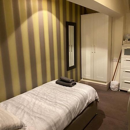 The Stag Hotell Northwood  Eksteriør bilde