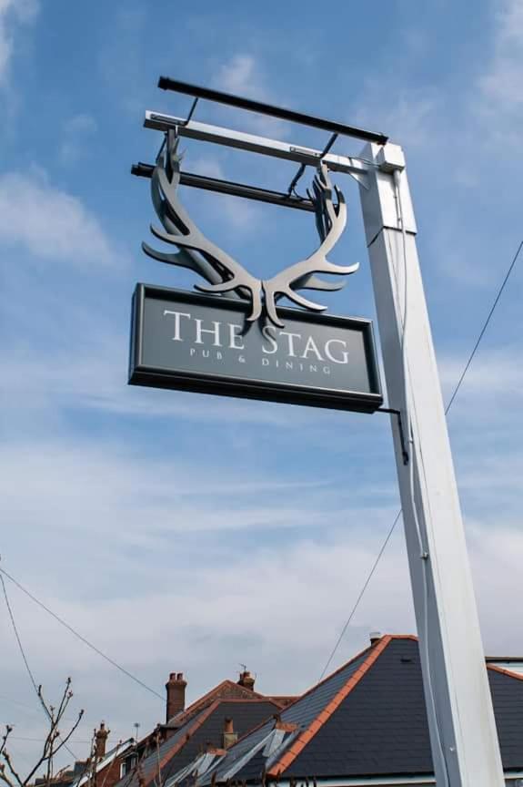 The Stag Hotell Northwood  Eksteriør bilde